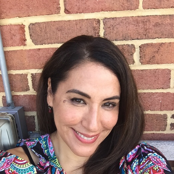 Meet your Posher, Ann-marie - Picture 4 of 7